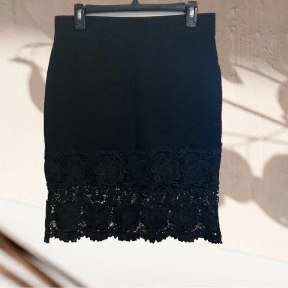 ๐- Beautiful Boho Bodycon Black Lace Pencil Skirt in Size Xl ๐ NWT - Picture 1 of 11